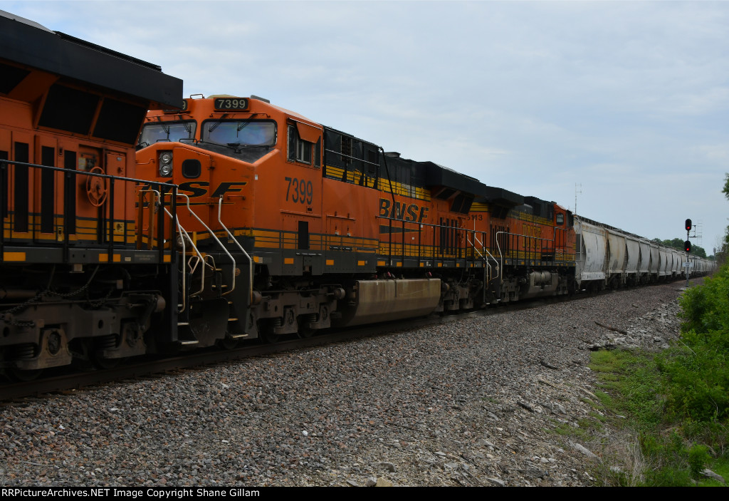 BNSF 7399 Roster shot.